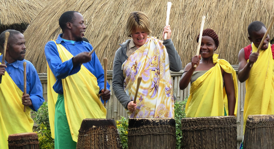 rwanda wildlife safari